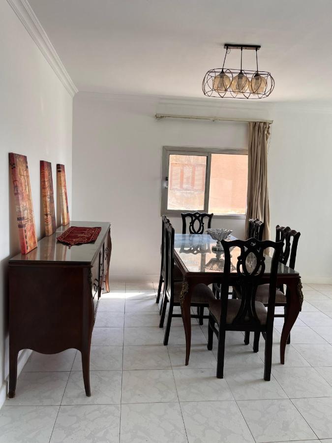 Apartment Cozy In Maadi Kairo