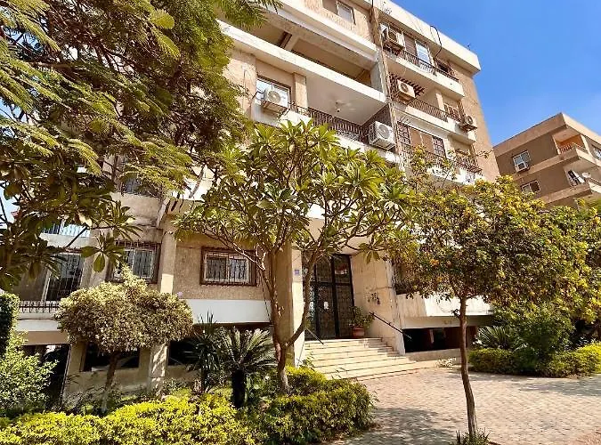 Cozy Holiday Apartment In Maadi